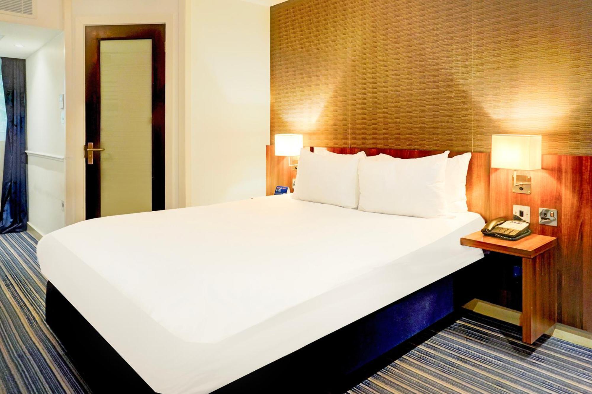 Belvilla Crewe City Centre Hotel Lifestyle מראה חיצוני תמונה