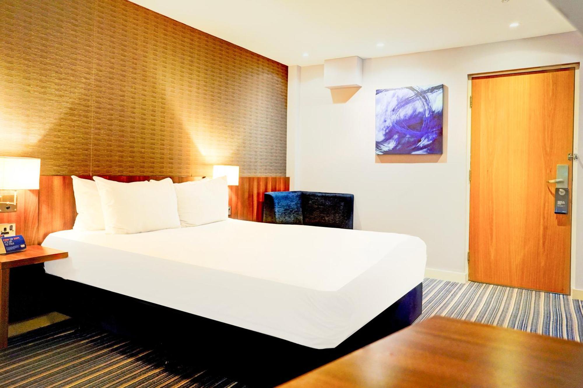 Belvilla Crewe City Centre Hotel Lifestyle מראה חיצוני תמונה