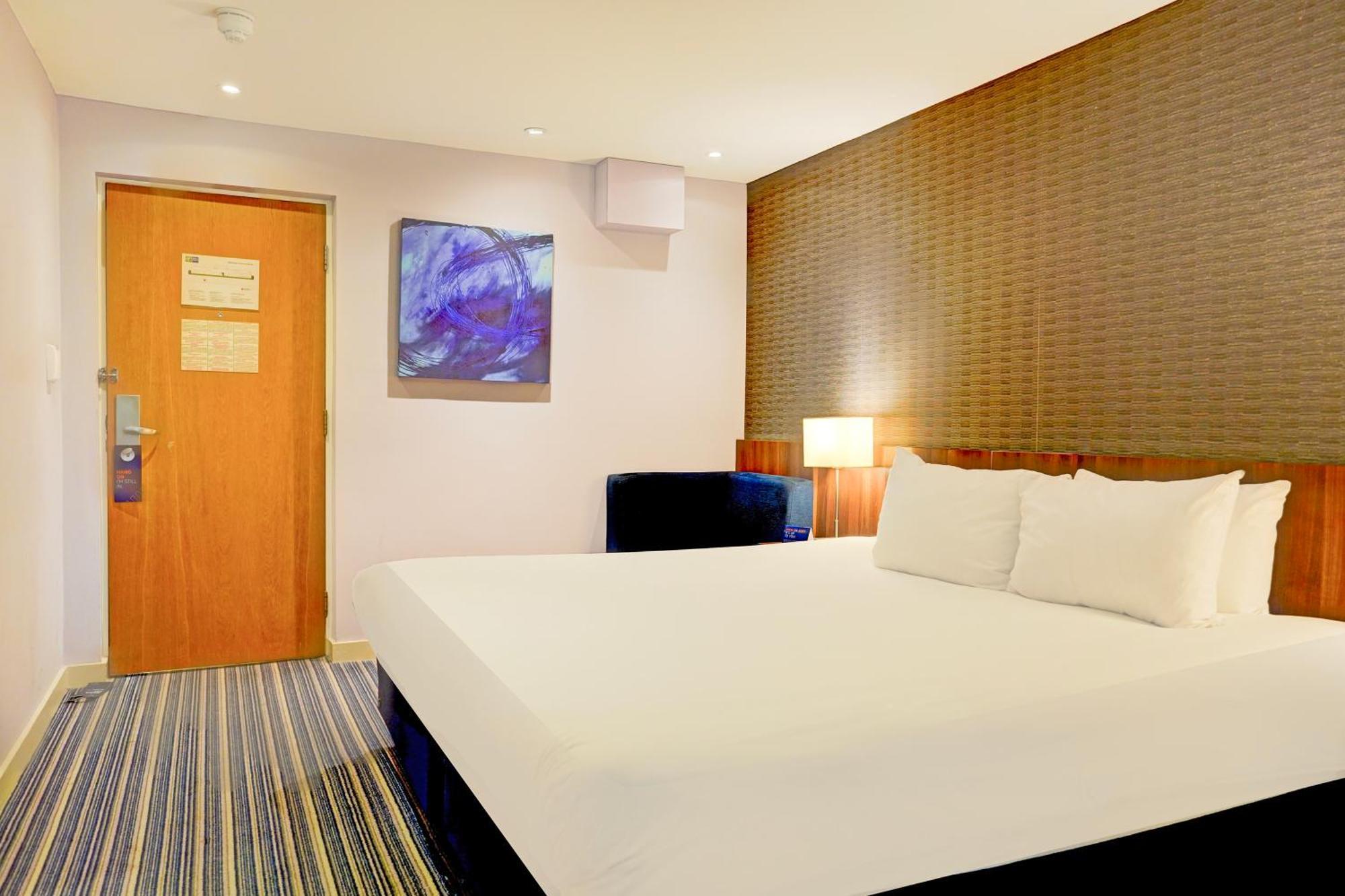Belvilla Crewe City Centre Hotel Lifestyle מראה חיצוני תמונה